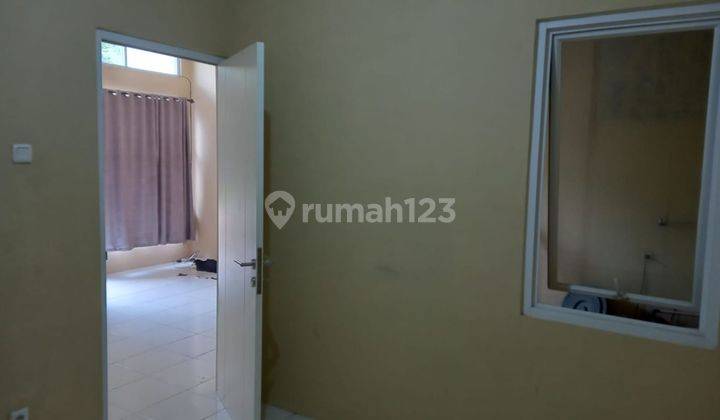 Rumah SHM Murah 14 Menit ke Mall paradise serpong Dibantu KPR J11042 2