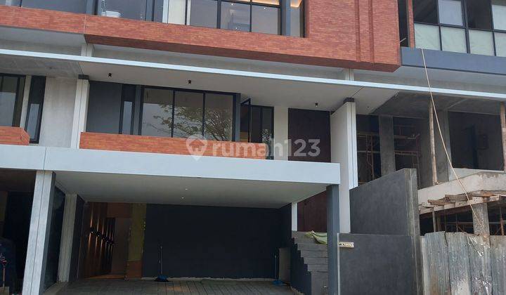 Dijual Rumah Mewah di Sutera Feronia 4 Lantai Brand New Cantik Dan Furnised Lengkap Mewah 1