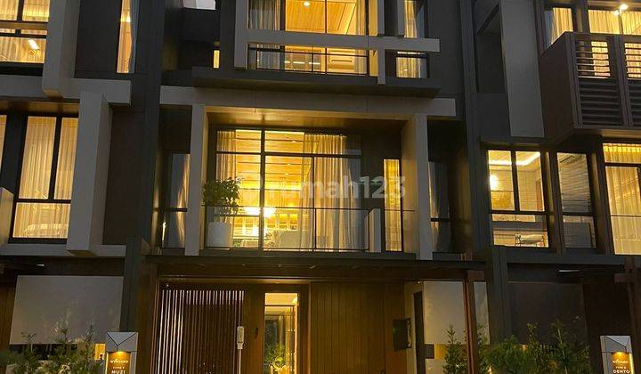 Brand New Wynyard Rumah Jepang Modern di Bsd Marmer 3 Lantai