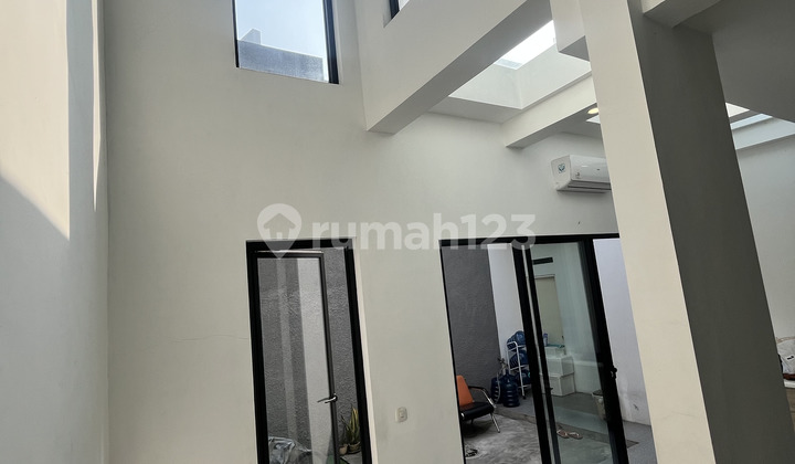 Jual Cepat Rumah 180M2 Alam Sutera Feronia 2