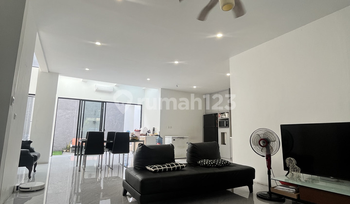 Jual Cepat Rumah 180M2 Alam Sutera Feronia