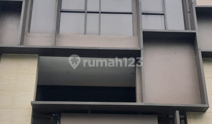 Rare Sale: Icon Business Park 5 Luxury Shop House + Elevator Rare Sale: Icon Business Park 5 Luxury Shop House + Elevator