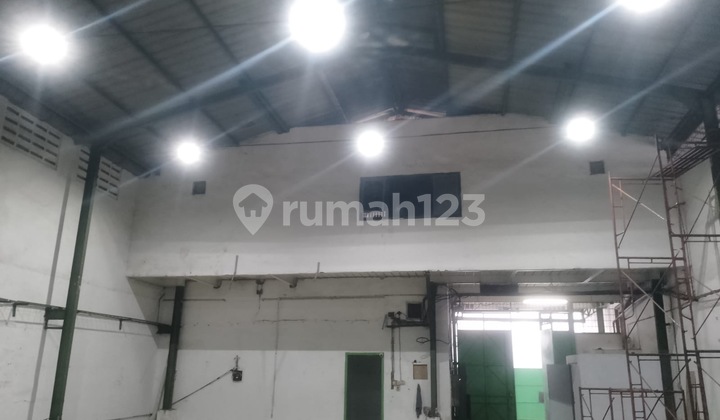 Cheap Warehouse for Rent at Kapuk Raya Factory