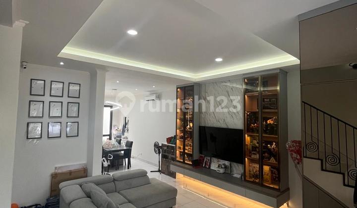 For sale beautiful Winona Alam Sutera house FULL FURNISHED 3 floors