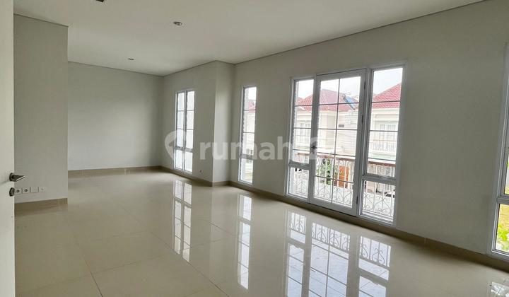 Rumah Menaggio Brand New Gading Serpong Hook 287M2 2