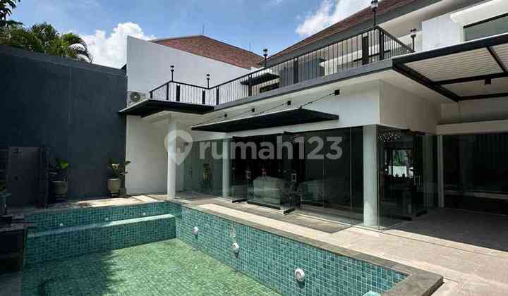 GRESS Rumah Graha Famili Minimalis ADA POOL Surabaya Barat GRESS Rumah Graha Famili Minimalis ADA POOL Surabaya Barat