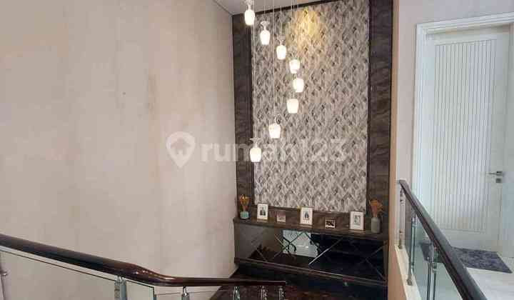 Rumah MEWAH FULLERTON CITRALAND Surabaya Barat 2