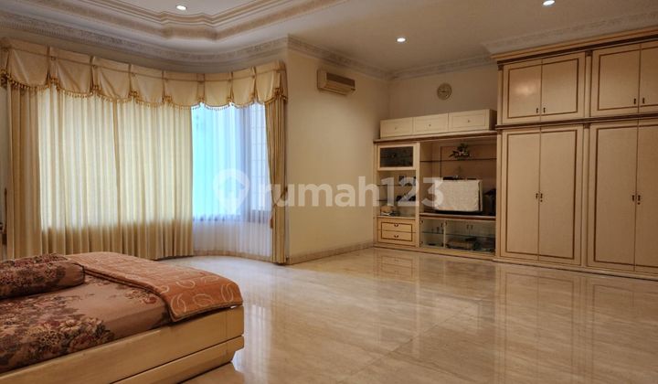 Rumah MEWAH Mediterania Graha Famili Surabaya Barat