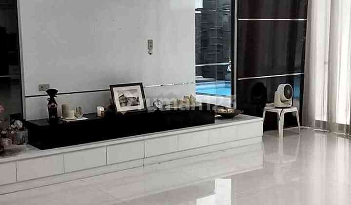 Rumah Minimalis WITH POOL Graha Family Surabaya Barat 2