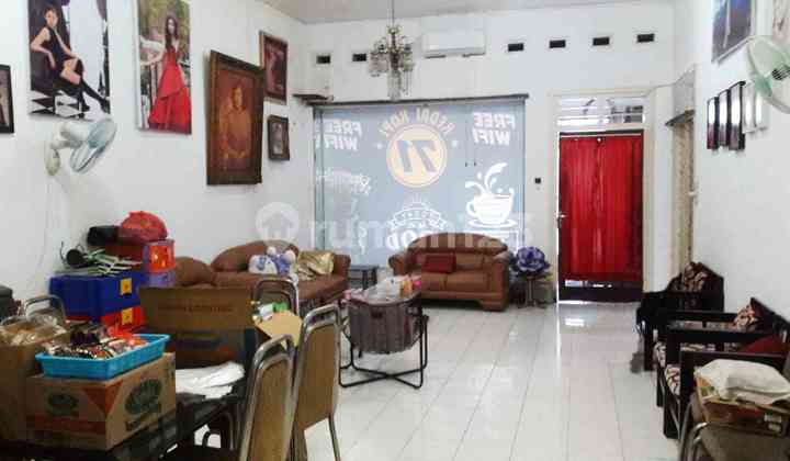 Rumah Lama Hitung Tanah Jl. Kartini Pusat Kota Surabaya