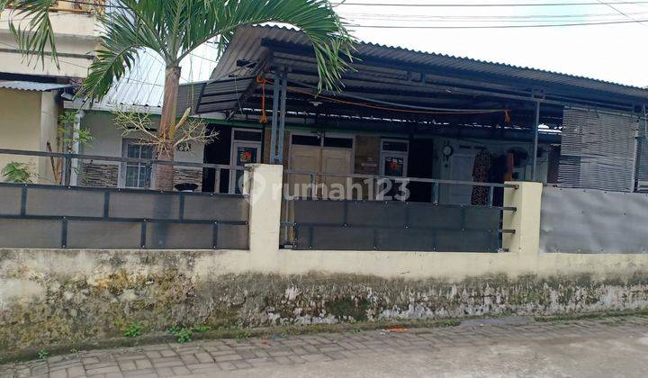 Rumah di Jalan Gajahmada Butuh Renovasi Unfurnished 14