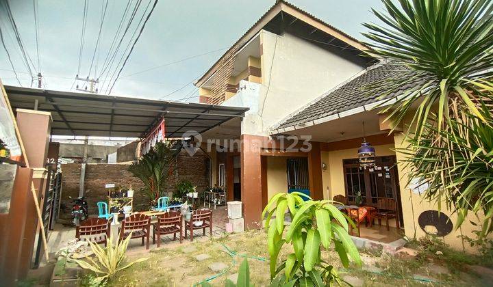 Rumah di Jalan soetoyo 2 Lantai SHM Unfurnished Bagus 4