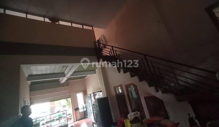 Rumah di Jalan soetoyo 2 Lantai SHM Unfurnished Bagus 6