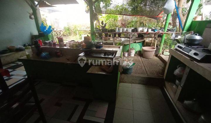 Rumah di Jalan soetoyo 2 Lantai SHM Unfurnished Bagus 7