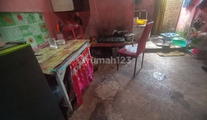 Rumah di pinggir jalan aspal strategis di kota Jember 9