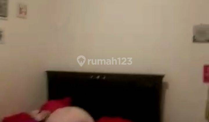Rumah 2 Lantai SHM Bagus Unfurnished 2