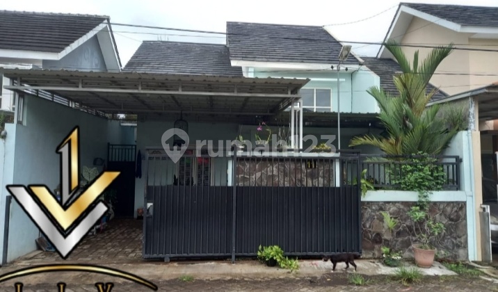Rumah 2 Lantai SHM Bagus Unfurnished 1