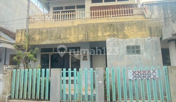Rumah SHM Bagus buat kos kosan di tengah kota Jember berpotensi usaha kos kosan 1