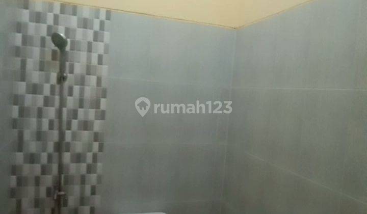 Rumah di Jalan Tegal Besar SHM Sudah Renovasi Selatan 10