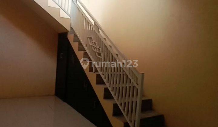 Rumah di Jalan Tegal Besar SHM Sudah Renovasi Selatan 11