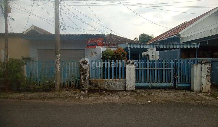 Rumah di Jalan Kartini SHM Bagus Timur 1
