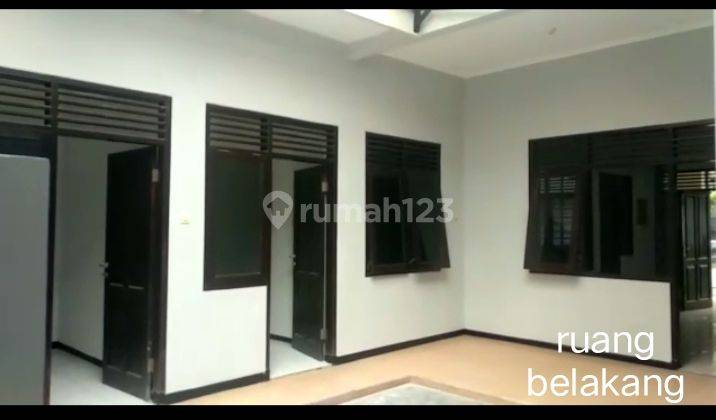 Rumah 2 Lantai SHM Sudah Renovasi Timur di Jl Teuku Umar 6