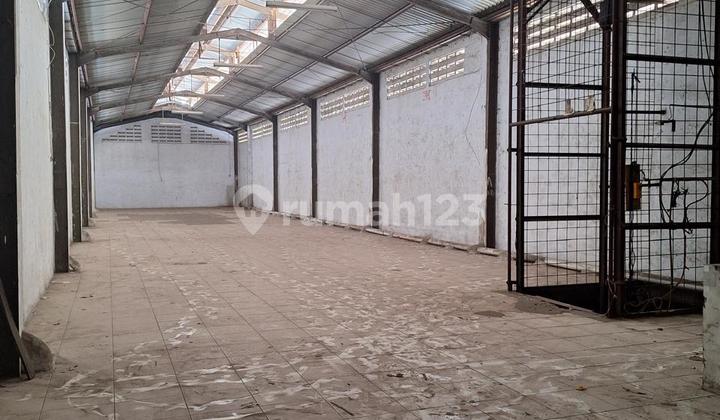 Gudang Bagus di Bandengan Luas 320m 2 Lantai Gudang Bagus di Bandengan Luas 320m 2 Lantai