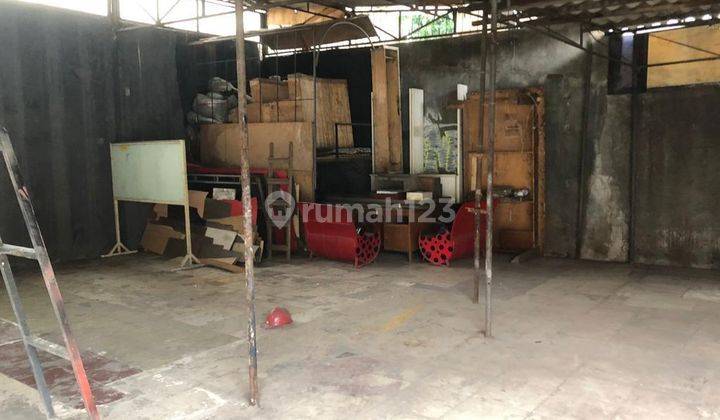 Dijual Bangunan Tua Hitung Tanah Saja di Joglo 2