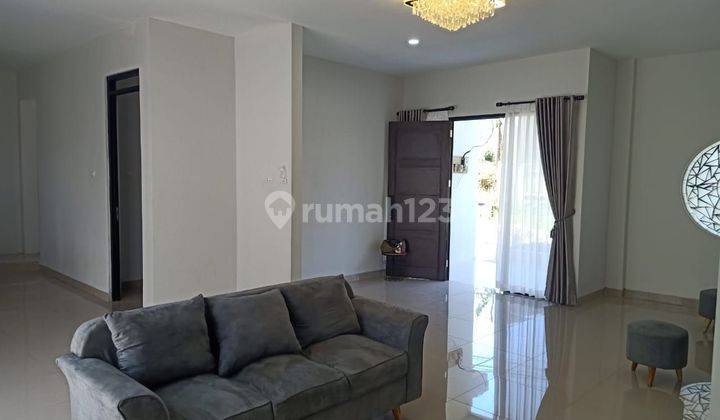 Dijual rumah baru siap huni di setiabudi regency 2 lantai SHM furnished minimalis modern 2