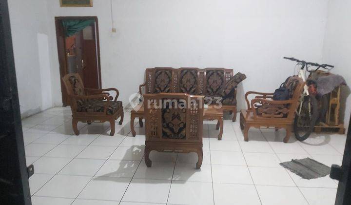 Dijual rumah di perumahan bojongraya 7 kamar tidur 1.5lantai posisi hook 2