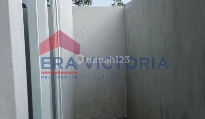 Rumah Minimalis Modern Baru Di Royal Regency Dorogowok Lumajang 14