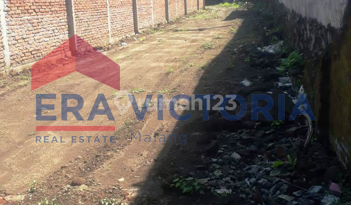Gudang Luas Di Jalan Poros Hayam Wuruk Jember Akses Truk 6