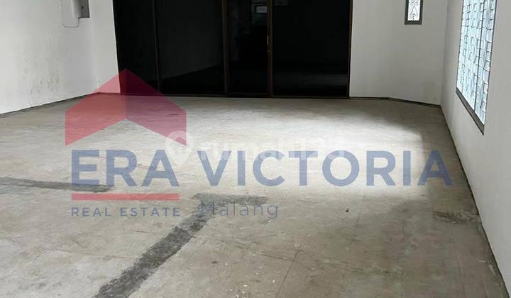 Dijual Gudang Pojokan Poros La Sucipto Kawasan Ramai Usaha 2
