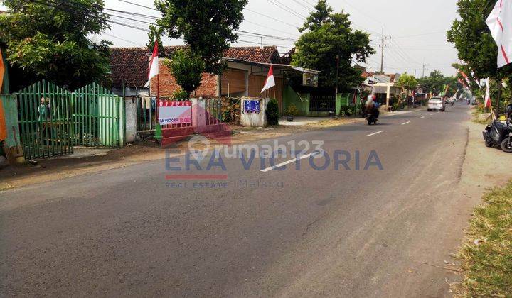 Rumah Pinggir Jalan Kota Kertosono Nganjuk Dekat Rumah Sakit 2