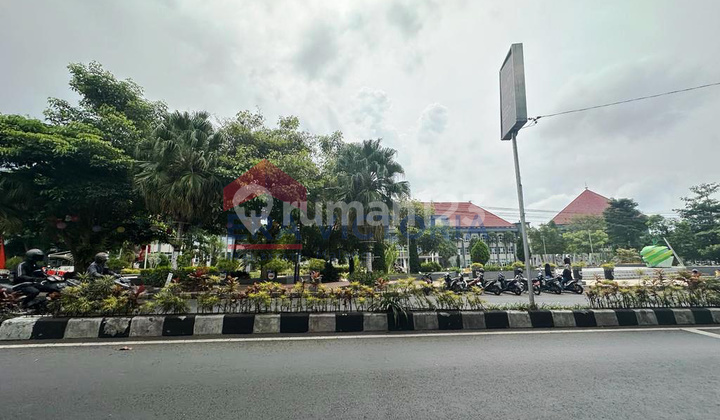Rumah Pinggir Jalan Protokol Jarang Ada Di Panglima Sudirman Batu 2