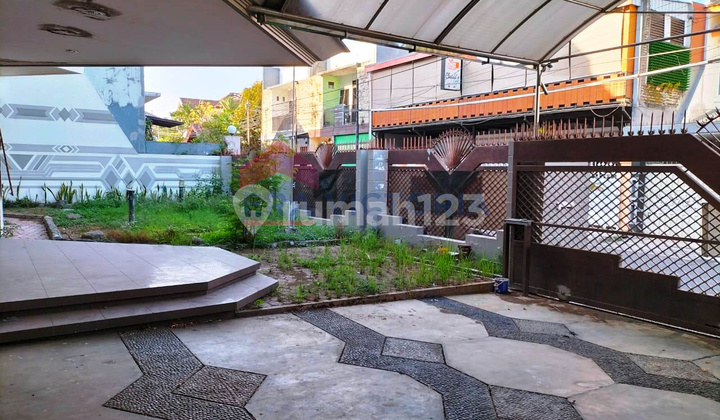 DI Jual Rumah Besar Bangunan Terawat Lokasi di Lowokwaru 2