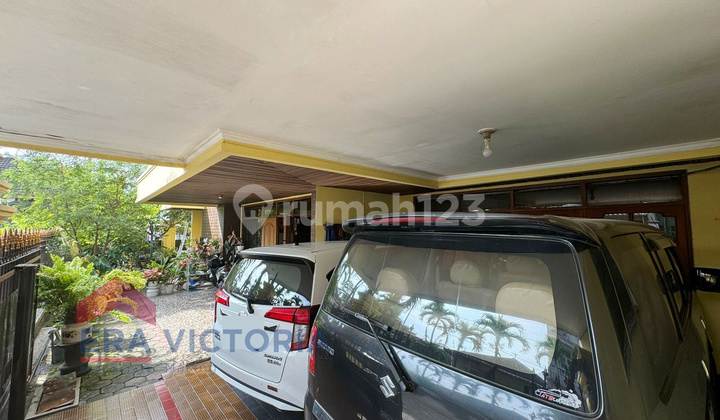 Rumah Hook dengan Keamanan 24 Jam Nyaman, Tenang dan Dekat Kota  2