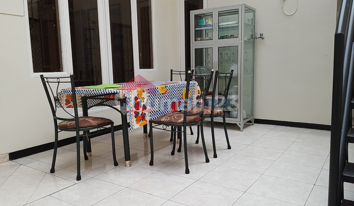 Furnished House in Elite Perum Istana Dieng with Club House and Comfortable