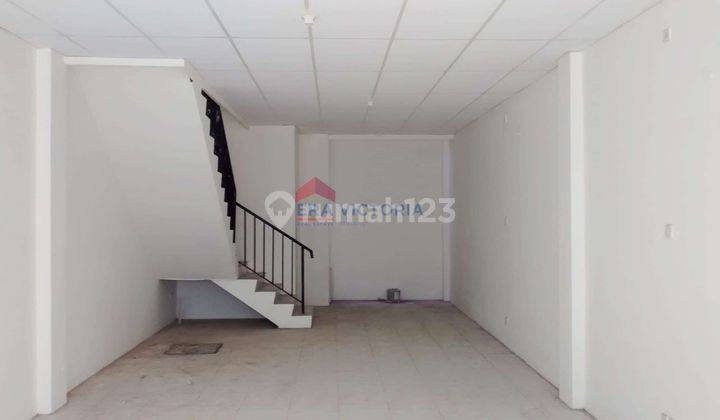 DIJUAL Ruko Siap Huni Lokasi Terbaik untuk Usaha Kuliner atau Kantor 2