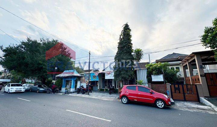 Rumah Jual Daerah Klojen Pinggir Jalan Cocok Untuk Usaha Makanan  2