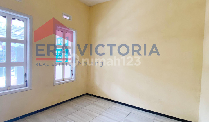 Ready-to-Live Family Home in Singosari Area with Easy Access to Airport & Shopping Center 2