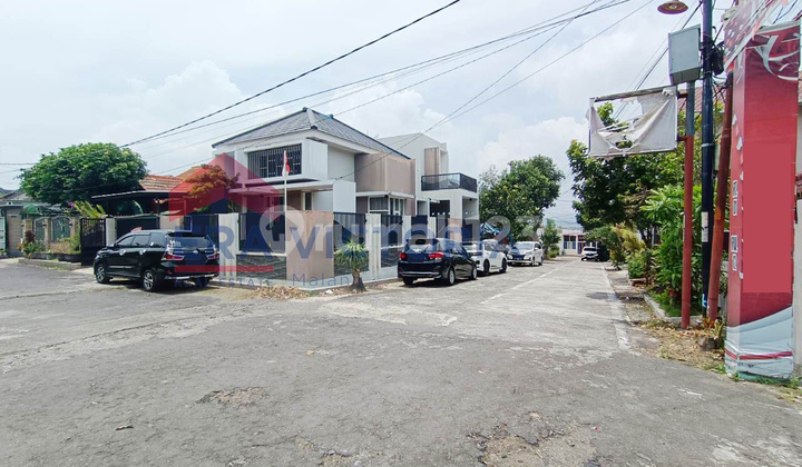 Strategic Location House Near New HOOK Position With Wide Road Row Strategic Location House Near New HOOK Position With Wide Road Row