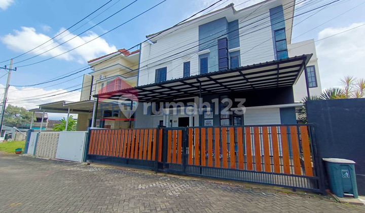 Rumah Bagus Siap Huni Dekat Tol Tenang dan Nyaman Akses Wisata Kota Batu 