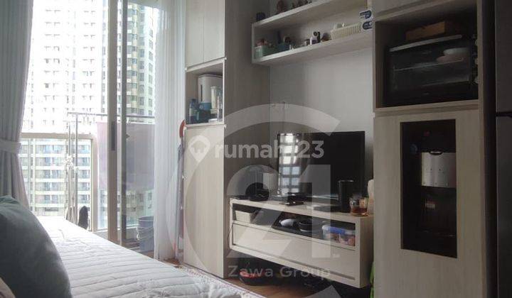 Dijual Apartemen Taman Anggrek Residence Semi Furnished Lantai Rendah 1