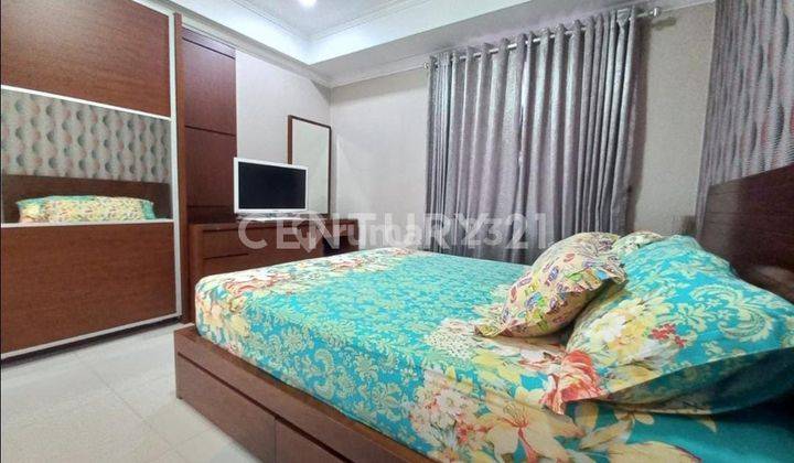 Dan  Apartemen Royal Mediterania Furnished 1