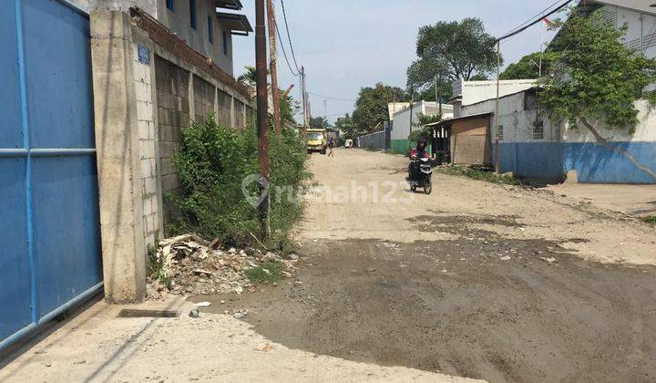 Disewakan Gudang Luas Bangunan 2700 m2 Di Pasar Kemis 2