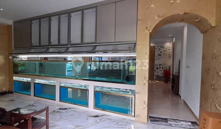 Rumah Baru Renov Design Mandiri Bagus Dgn Swimmingpool di Sutera Buana Alam Sutera 2
