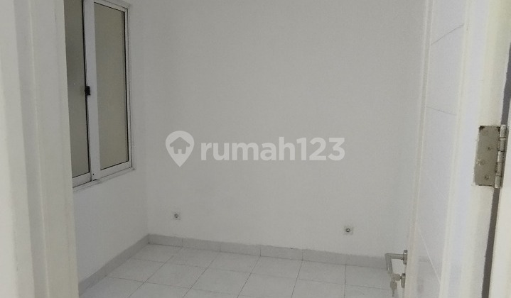 Dijual cepat Rumah Topaz PHG Gading Serpong hoek  2