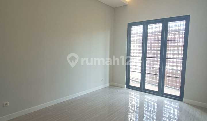 Rumah Model Modern Minimalis Baru Cluster San Diego Pakuwon City 5