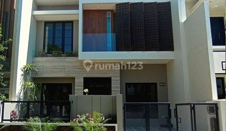 Rumah Model Modern Minimalis Baru Cluster San Diego Pakuwon City 1